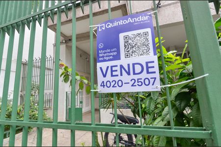 Apartamento à venda com 66m², 2 quartos e 1 vaga Apartamento à venda com 66m², 2 quartos e 1 vagaFachada