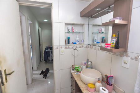 Apartamento à venda com 66m², 2 quartos e 1 vaga Apartamento à venda com 66m², 2 quartos e 1 vagaBanheiro