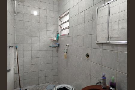 Casa à venda com 250m², 5 quartos e 5 vagas Casa à venda com 250m², 5 quartos e 5 vagasBanheiro 02