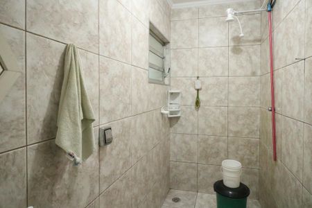 Casa à venda com 250m², 5 quartos e 5 vagas Casa à venda com 250m², 5 quartos e 5 vagasBanheiro 01