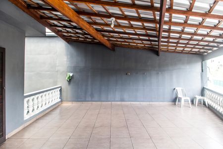 Casa à venda com 344m², 4 quartos e 4 vagasVaranda