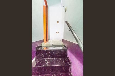 Casa à venda com 344m², 4 quartos e 4 vagasEscada