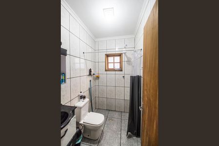Casa à venda com 344m², 4 quartos e 4 vagasBanheiro