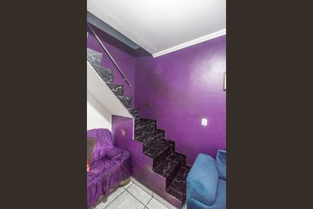 Casa à venda com 344m², 4 quartos e 4 vagasEscada