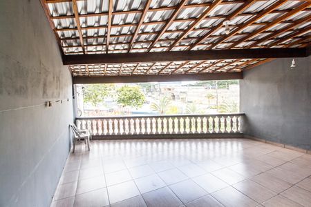 Casa à venda com 344m², 4 quartos e 4 vagasVaranda