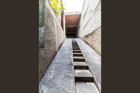 Casa à venda com 344m², 4 quartos e 4 vagasEscada