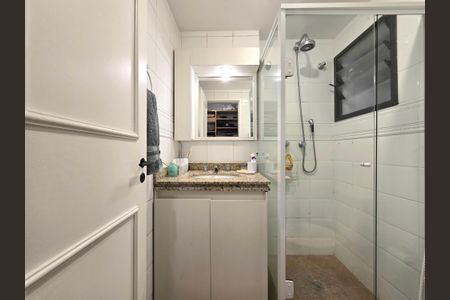 Apartamento à venda com 78m², 2 quartos e 1 vaga Apartamento à venda com 78m², 2 quartos e 1 vagaBanheiro da Suíte