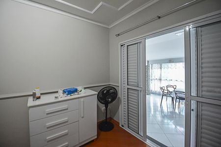 Casa à venda com 170m², 3 quartos e 2 vagas Casa à venda com 170m², 3 quartos e 2 vagasQuarto Suíte