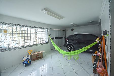 Casa à venda com 170m², 3 quartos e 2 vagas Casa à venda com 170m², 3 quartos e 2 vagasGaragem