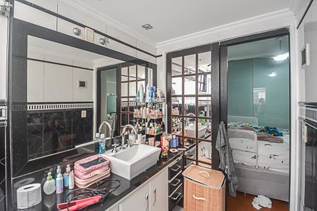 Casa à venda com 170m², 3 quartos e 2 vagas Casa à venda com 170m², 3 quartos e 2 vagasBanheiro da Suíte 2