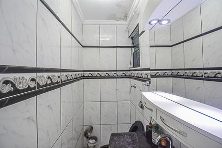 Casa à venda com 170m², 3 quartos e 2 vagas Casa à venda com 170m², 3 quartos e 2 vagasLavabo