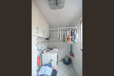 Casa à venda com 170m², 3 quartos e 2 vagas Casa à venda com 170m², 3 quartos e 2 vagasÁrea de Serviço