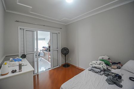 Casa à venda com 170m², 3 quartos e 2 vagas Casa à venda com 170m², 3 quartos e 2 vagasQuarto Suíte