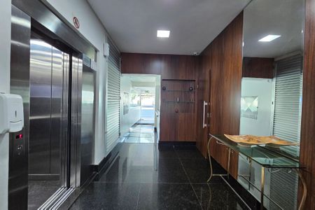 Apartamento para alugar com 60m², 3 quartos e 1 vaga Apartamento para alugar com 60m², 3 quartos e 1 vagaHall social