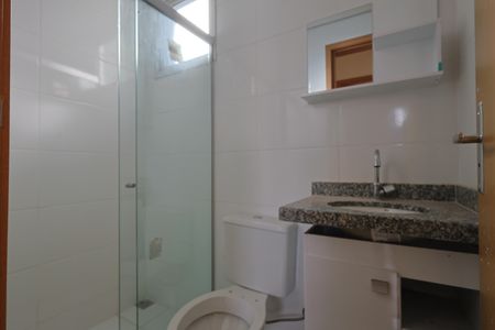 Banheiro de apartamento para alugar com 3 quartos, 60m² em Fernão Dias, Belo Horizonte