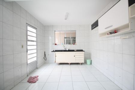 Cozinha de casa para alugar com 2 quartos, 85m² em Campo Limpo, São Paulo