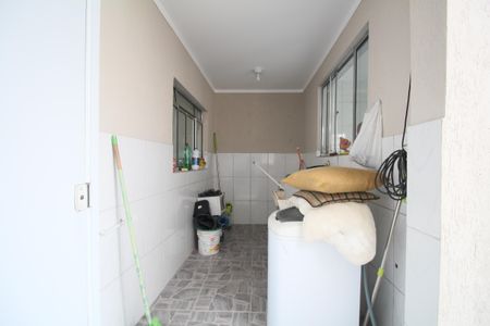 Área de Serviço de casa para alugar com 2 quartos, 85m² em Campo Limpo, São Paulo