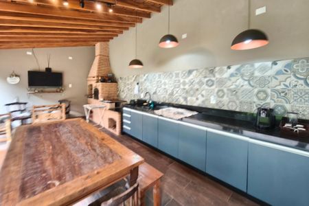 Casa à venda com 400m², 2 quartos e 2 vagas Casa à venda com 400m², 2 quartos e 2 vagasÁrea gourmet