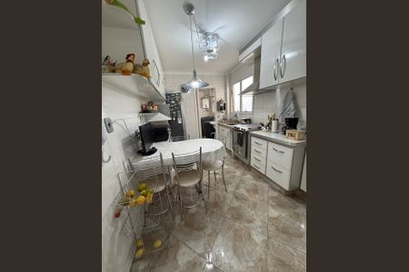 Apartamento à venda com 86m², 2 quartos e 2 vagasCozinha