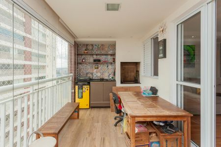 Apartamento à venda com 114m², 3 quartos e 2 vagasVaranda