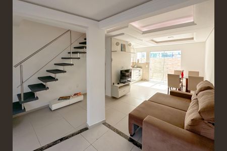 Apartamento para alugar com 70m², 2 quartos e 1 vagaSala de TV