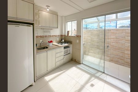 Apartamento para alugar com 70m², 2 quartos e 1 vagaCozinha