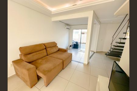 Apartamento para alugar com 70m², 2 quartos e 1 vagaSala de TV