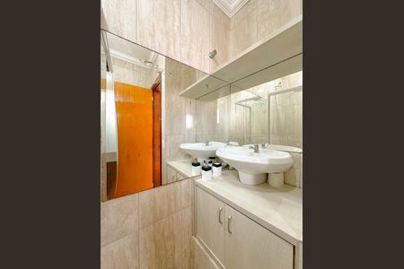 Apartamento para alugar com 70m², 2 quartos e 1 vagaBanheiro da Suíte