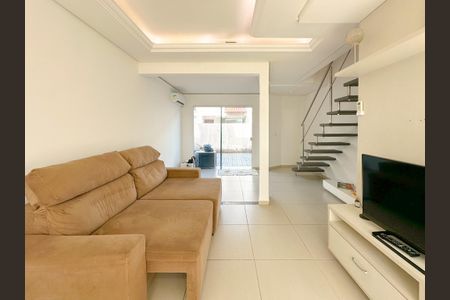 Apartamento para alugar com 70m², 2 quartos e 1 vagaSala de TV
