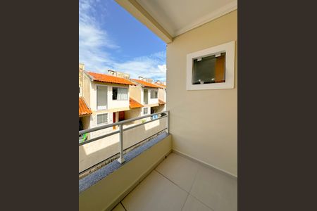 Apartamento para alugar com 70m², 2 quartos e 1 vagaVaranda