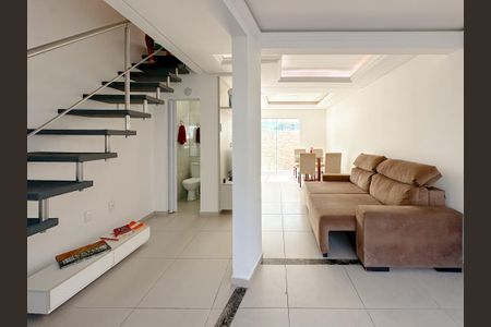 Apartamento para alugar com 70m², 2 quartos e 1 vagaSala de TV