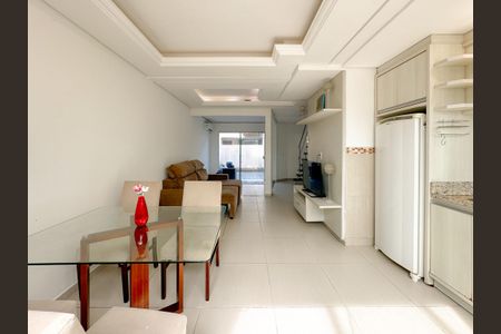 Apartamento para alugar com 70m², 2 quartos e 1 vagaSala de Jantar