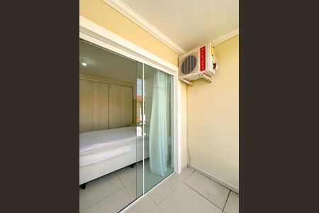 Apartamento para alugar com 70m², 2 quartos e 1 vagaVaranda