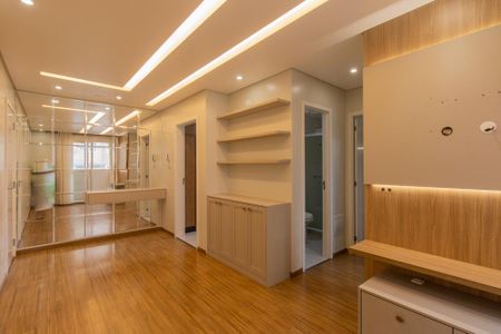 Sala de apartamento para alugar com 2 quartos, 50m² em Capão Raso, Curitiba