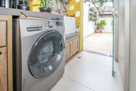 Apartamento à venda com 104m², 2 quartos e 2 vagasÁrea de Serviço