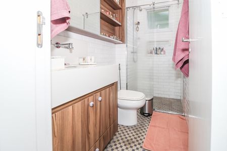 Apartamento à venda com 104m², 2 quartos e 2 vagasBanheiro da Suíte