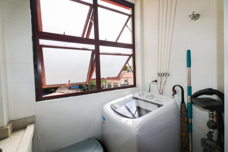 Apartamento à venda com 70m², 3 quartos e 1 vaga Apartamento à venda com 70m², 3 quartos e 1 vagaÁrea de Serviço