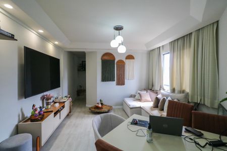 Sala de apartamento à venda com 3 quartos, 70m² em Vila Diadema, Diadema