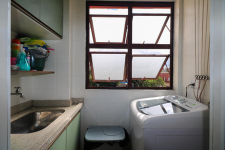 Apartamento à venda com 70m², 3 quartos e 1 vaga Apartamento à venda com 70m², 3 quartos e 1 vagaÁrea de Serviço