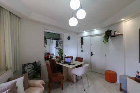 Apartamento à venda com 70m², 3 quartos e 1 vaga Apartamento à venda com 70m², 3 quartos e 1 vagaSala