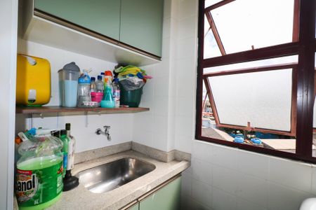 Apartamento à venda com 70m², 3 quartos e 1 vaga Apartamento à venda com 70m², 3 quartos e 1 vagaÁrea de Serviço