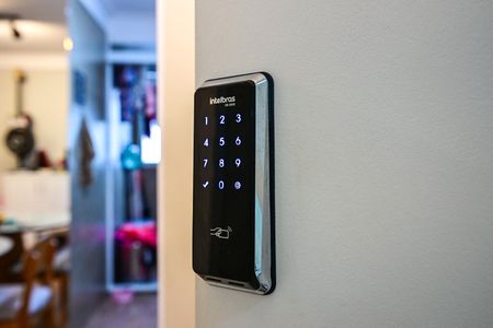 Apartamento à venda com 50m², 2 quartos e 1 vagaFechadura Eletrônica