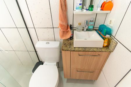 Casa à venda com 240m², 4 quartos e 2 vagas Casa à venda com 240m², 4 quartos e 2 vagasCasa 2 - Banheiro