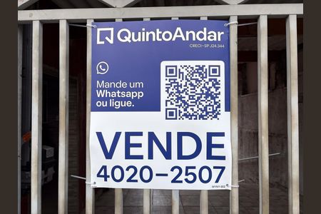 Casa à venda com 240m², 4 quartos e 2 vagas Casa à venda com 240m², 4 quartos e 2 vagasPlaca instalada