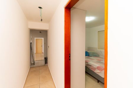 Casa à venda com 240m², 4 quartos e 2 vagas Casa à venda com 240m², 4 quartos e 2 vagasCorredor