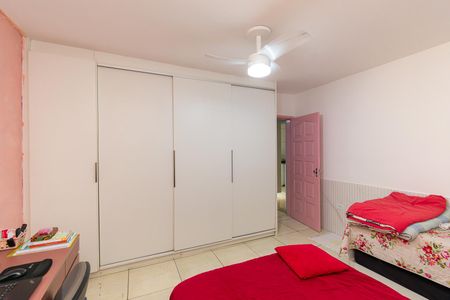 Casa à venda com 240m², 4 quartos e 2 vagas Casa à venda com 240m², 4 quartos e 2 vagasCasa 2 - Quarto 1