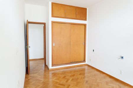 Apartamento à venda com 130m², 3 quartos e 1 vagaquarto 2