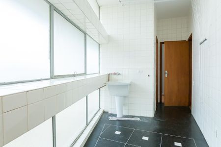 Apartamento à venda com 130m², 3 quartos e 1 vagaÁrea de Serviço