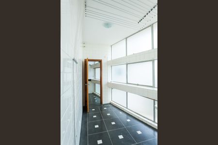 Apartamento à venda com 130m², 3 quartos e 1 vagaÁrea de Serviço