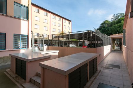 Apartamento para alugar com 52m², 2 quartos e 1 vagaÁrea comum - Entrada 